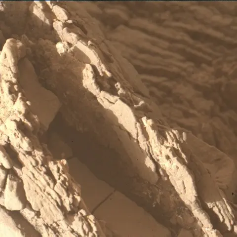 Sol 2352: Mars Hand Lens Imager (MAHLI)