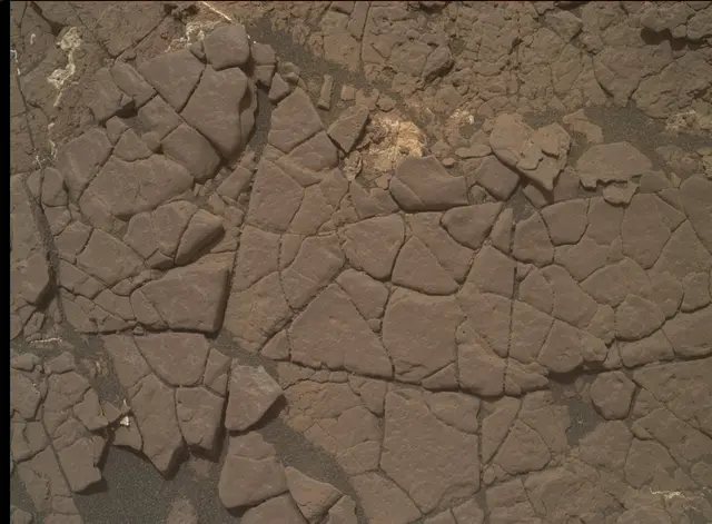Sol 2352: Mars Hand Lens Imager (MAHLI)