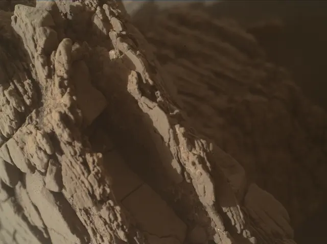 Sol 2352: Mars Hand Lens Imager (MAHLI)