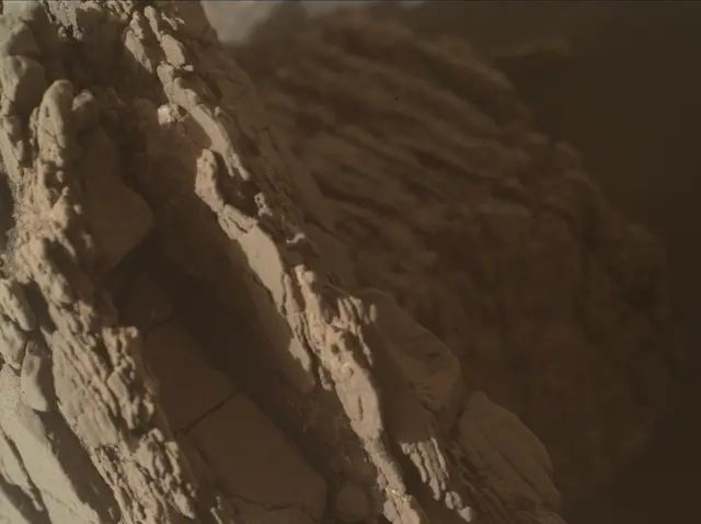 Sol 2352: Mars Hand Lens Imager (MAHLI)