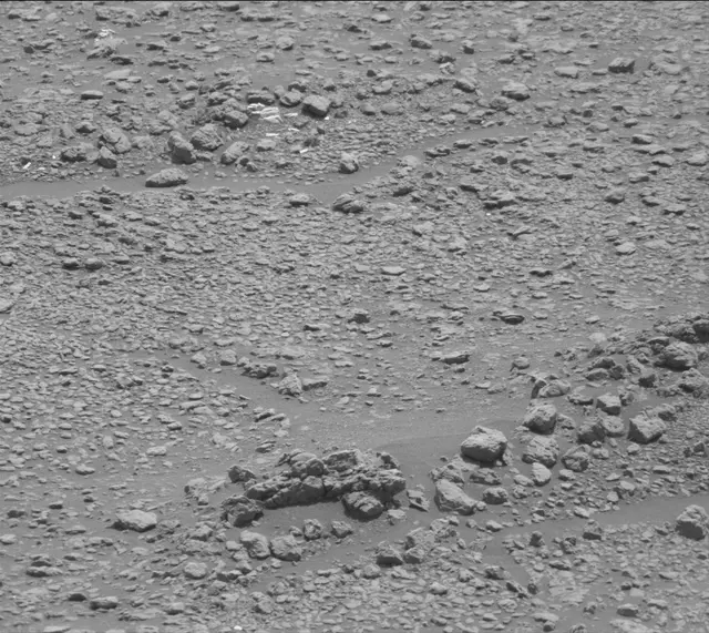 Sol 2354: Mast Camera (Mastcam)