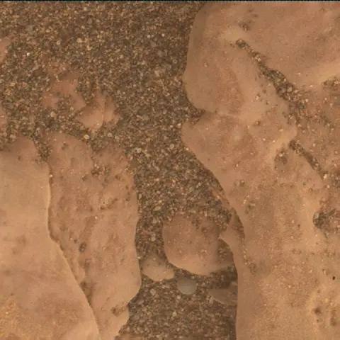 Sol 2354: Mars Hand Lens Imager (MAHLI)