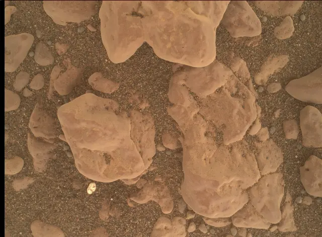 Sol 2354: Mars Hand Lens Imager (MAHLI)