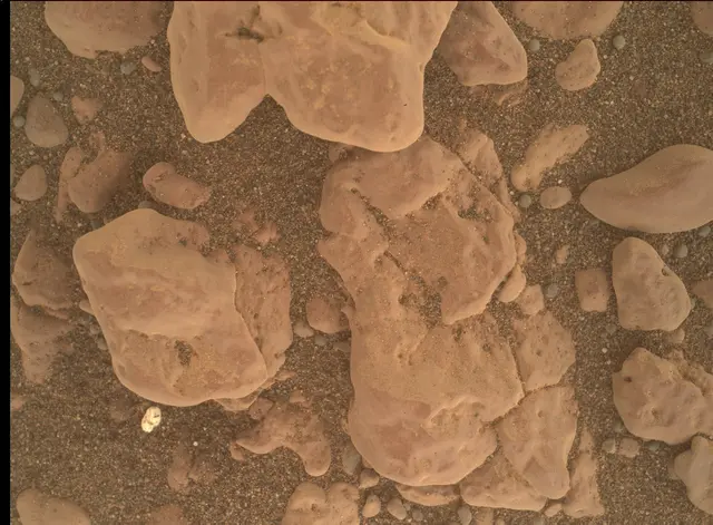 Sol 2354: Mars Hand Lens Imager (MAHLI)