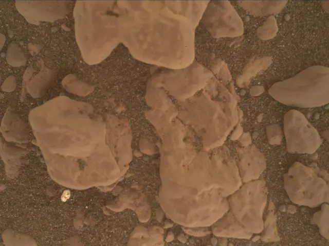 Sol 2354: Mars Hand Lens Imager (MAHLI)