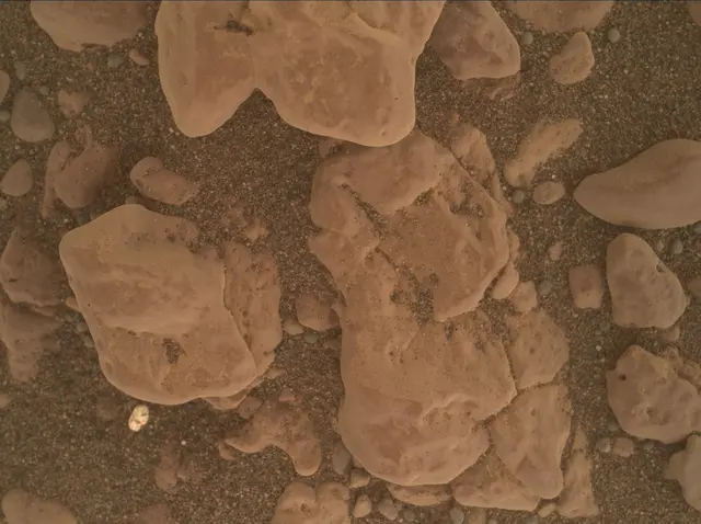 Sol 2354: Mars Hand Lens Imager (MAHLI)