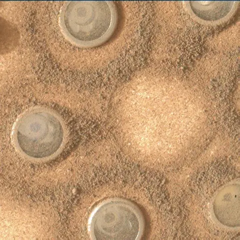 Sol 2356: Mars Hand Lens Imager (MAHLI)
