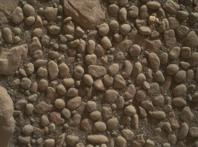 Sol 2356: Mars Hand Lens Imager (MAHLI)