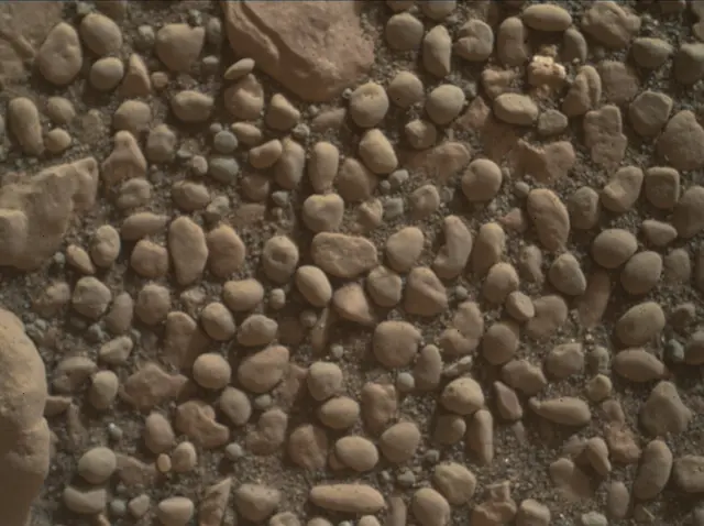 Sol 2356: Mars Hand Lens Imager (MAHLI)