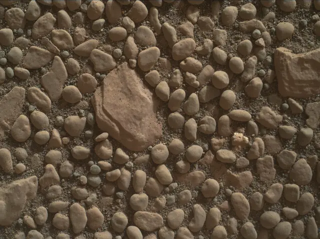 Sol 2356: Mars Hand Lens Imager (MAHLI)