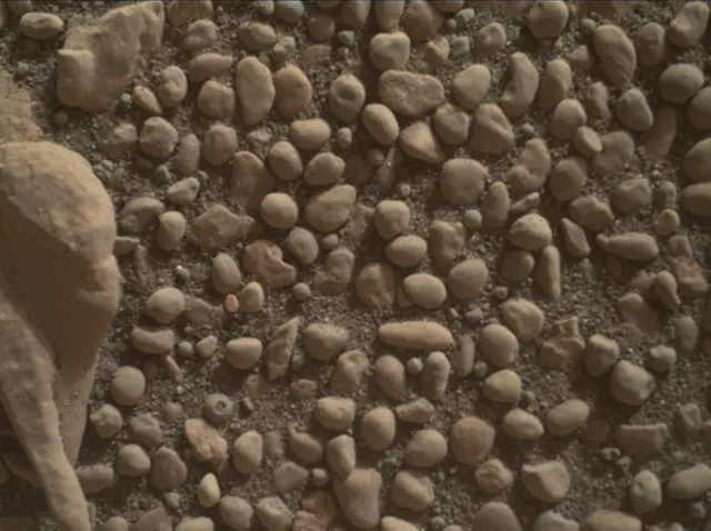 Sol 2356: Mars Hand Lens Imager (MAHLI)