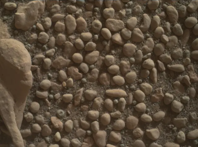 Sol 2356: Mars Hand Lens Imager (MAHLI)