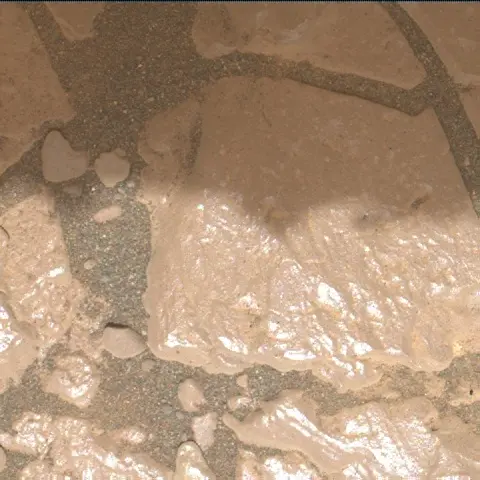Sol 2361: Mars Hand Lens Imager (MAHLI)
