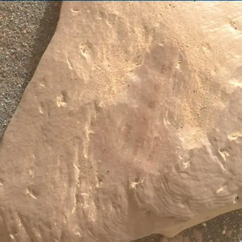 Sol 2363: Mars Hand Lens Imager (MAHLI)