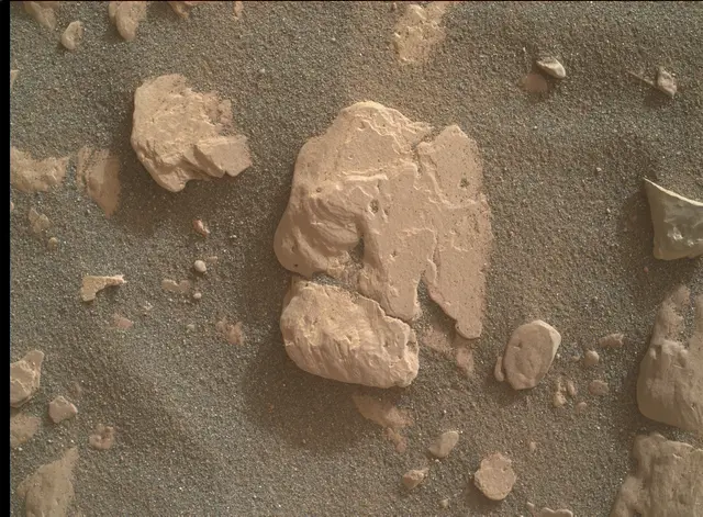 Sol 2363: Mars Hand Lens Imager (MAHLI)