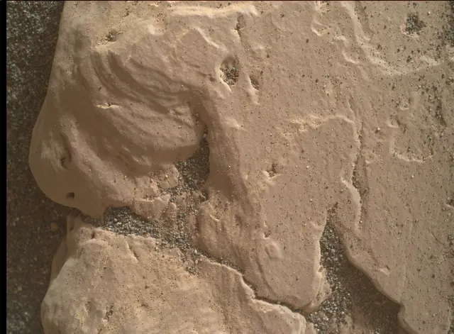 Sol 2363: Mars Hand Lens Imager (MAHLI)