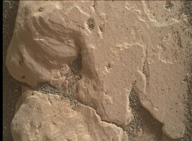Sol 2363: Mars Hand Lens Imager (MAHLI)