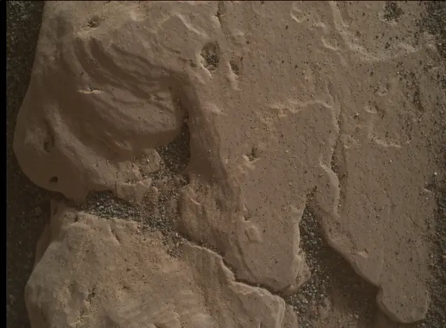 Sol 2363: Mars Hand Lens Imager (MAHLI)