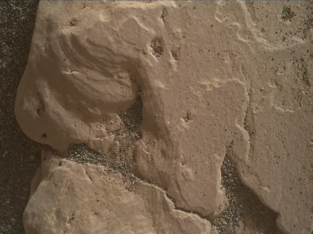 Sol 2363: Mars Hand Lens Imager (MAHLI)