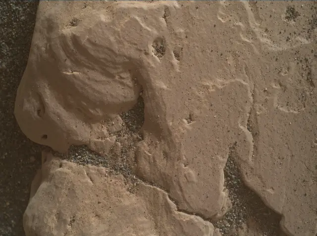 Sol 2363: Mars Hand Lens Imager (MAHLI)