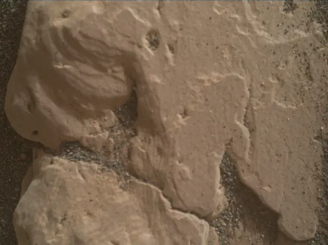 Sol 2363: Mars Hand Lens Imager (MAHLI)
