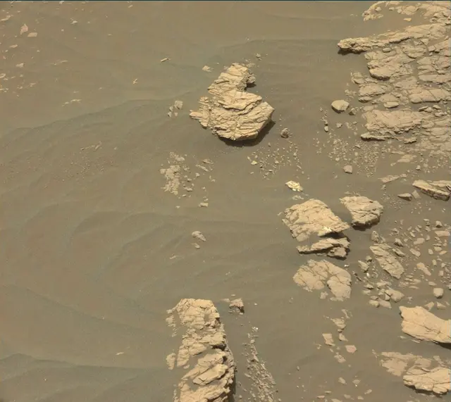 Sol 2364: Mast Camera (Mastcam)