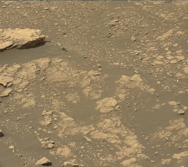 Sol 2364: Mast Camera (Mastcam)