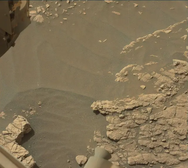 Sol 2365: Mast Camera (Mastcam)