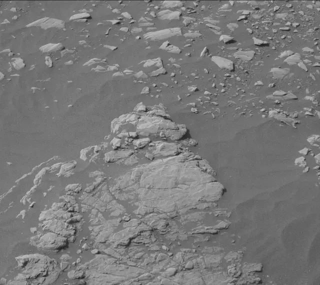 Sol 2365: Mast Camera (Mastcam)