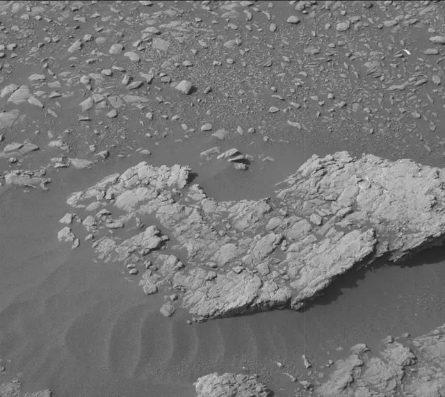 Sol 2365: Mast Camera (Mastcam)