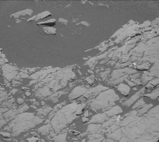 Sol 2371: Mast Camera (Mastcam)