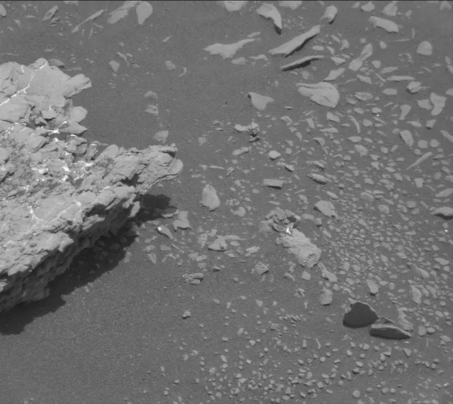 Sol 2371: Mast Camera (Mastcam)