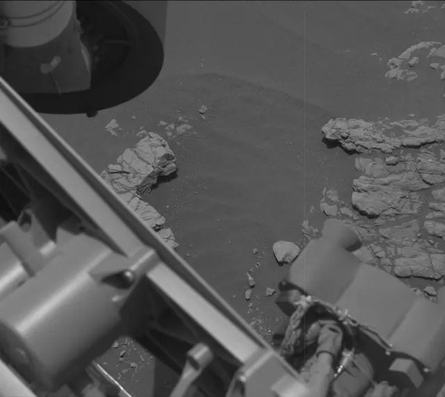 Sol 2375: Mast Camera (Mastcam)