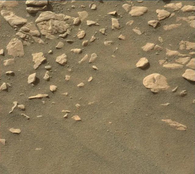 Sol 2377: Mast Camera (Mastcam)