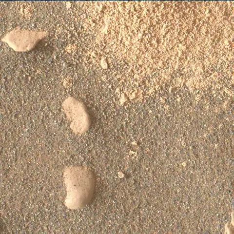 Sol 2377: Mars Hand Lens Imager (MAHLI)