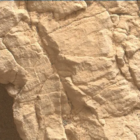 Sol 2377: Mars Hand Lens Imager (MAHLI)