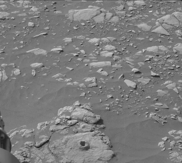 Sol 2402: Mast Camera (Mastcam)