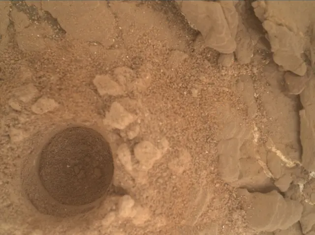 Sol 2405: Mars Hand Lens Imager (MAHLI)