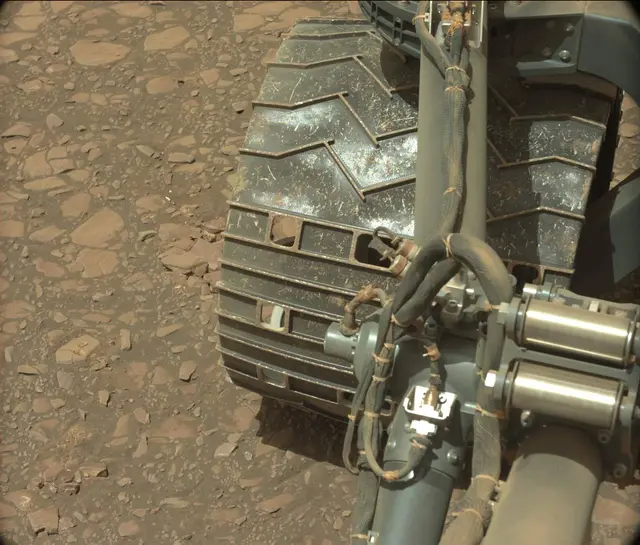 Sol 2407: Mast Camera (Mastcam)