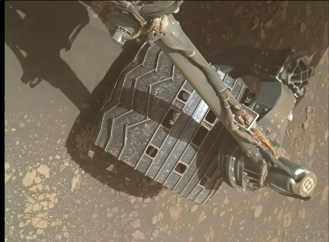 Sol 2407: Mars Hand Lens Imager (MAHLI)