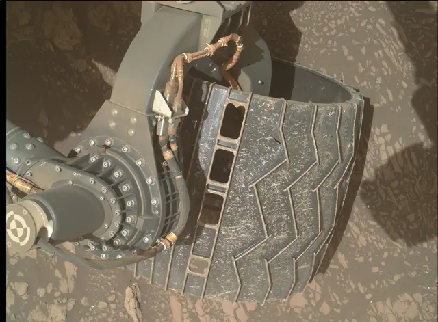 Sol 2407: Mars Hand Lens Imager (MAHLI)