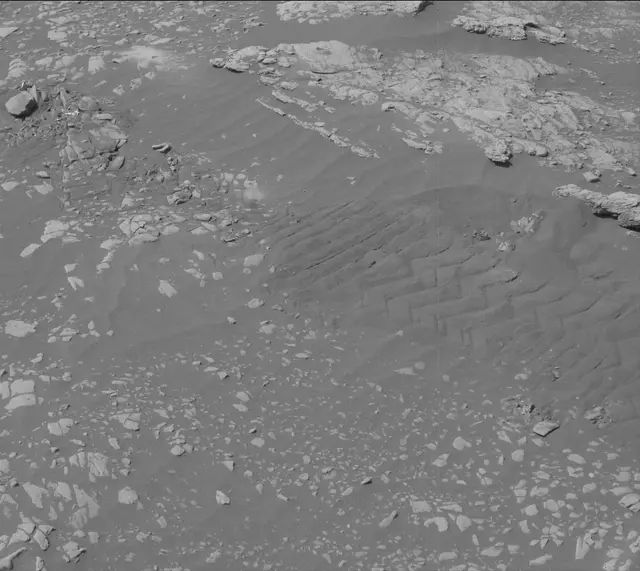 Sol 2411: Mast Camera (Mastcam)
