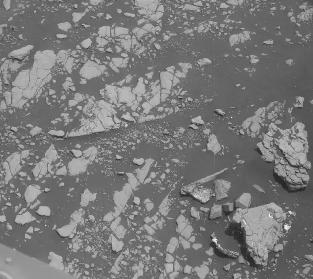 Sol 2414: Mast Camera (Mastcam)