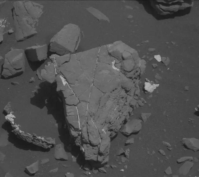 Sol 2414: Mast Camera (Mastcam)