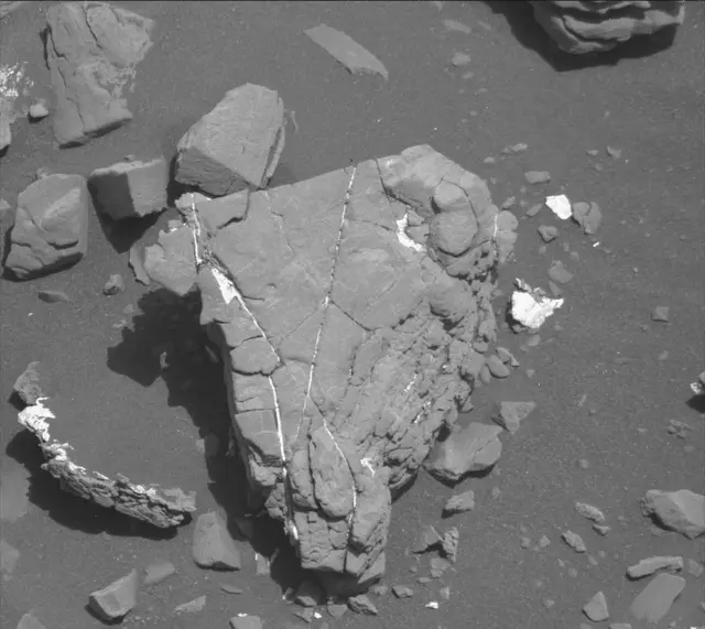 Sol 2414: Mast Camera (Mastcam)