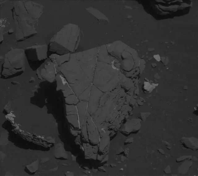 Sol 2414: Mast Camera (Mastcam)
