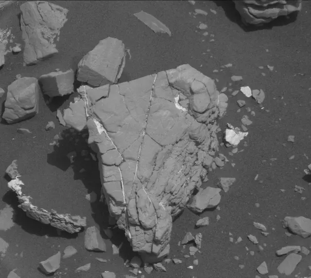 Sol 2414: Mast Camera (Mastcam)