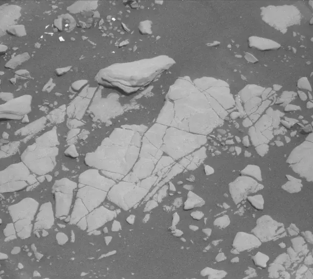 Sol 2414: Mast Camera (Mastcam)