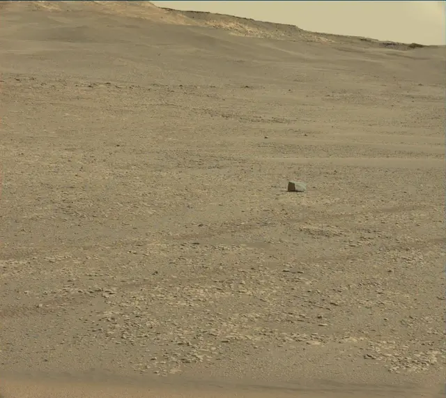 Sol 2416: Mast Camera (Mastcam)