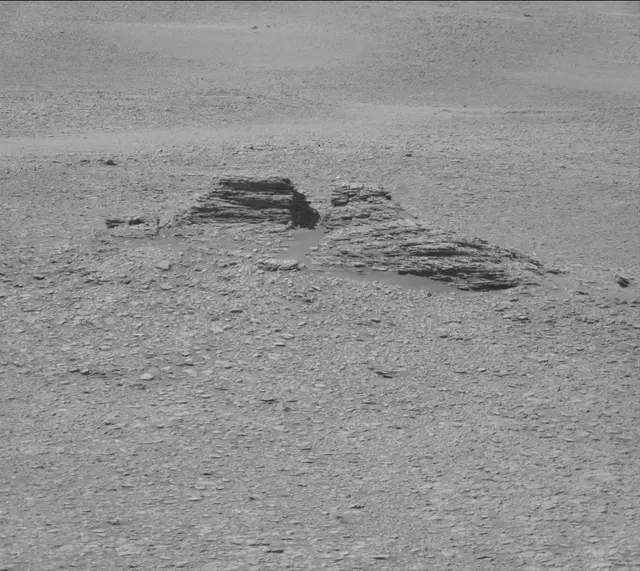 Sol 2419: Mast Camera (Mastcam)